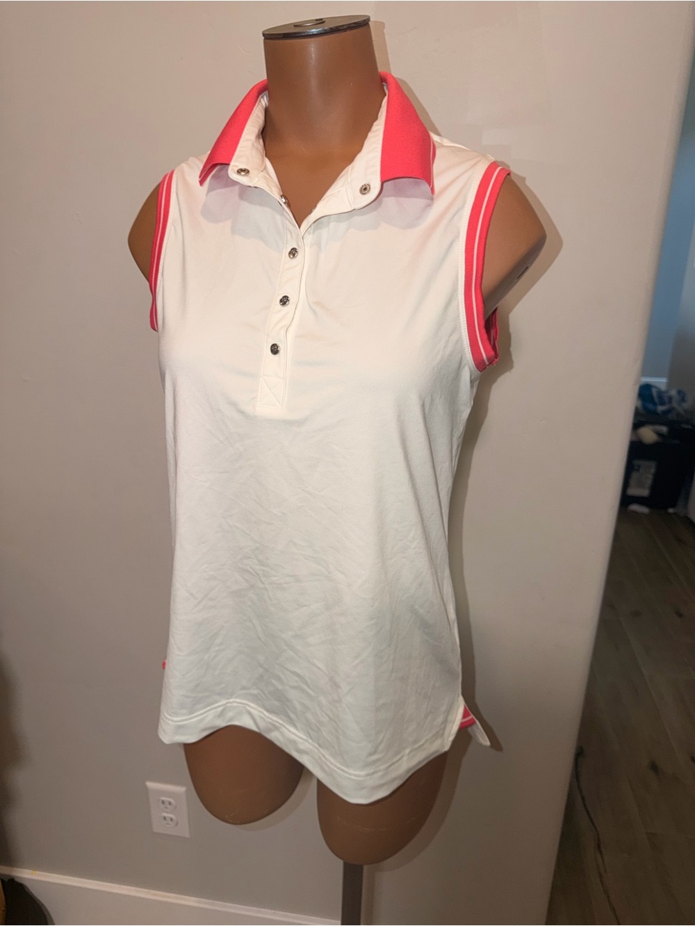 Women’s Daily Sports White Sleeveless Tank fruit punch Golf Tennis Polo Small